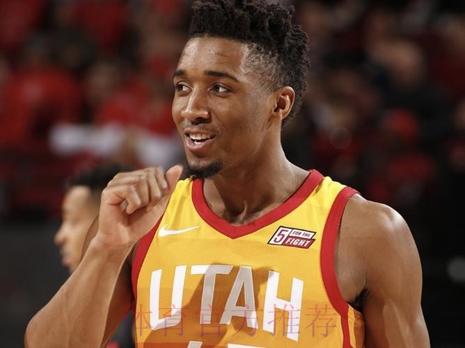 鲍尔妙传 克尼佩尔三分空心入网 鲍尔妙传 克尼佩尔三分空心入网