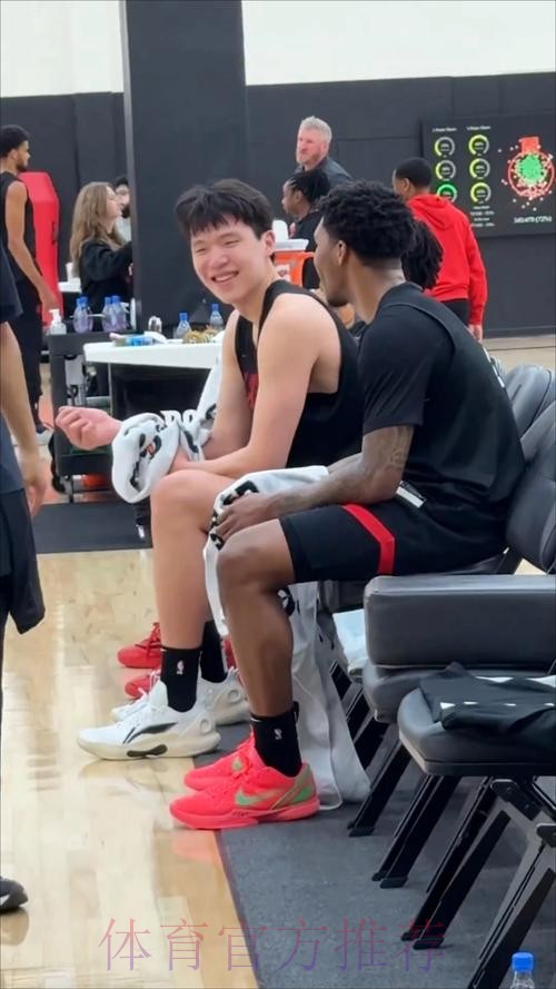 弃用艾顿！湖人终于醒悟，开拓者唱得一出好戏，可惜杨瀚森不配合